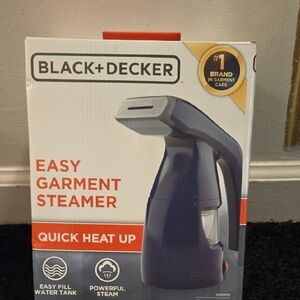 Black & Decker Quick Heat Garment Steamer in Navy